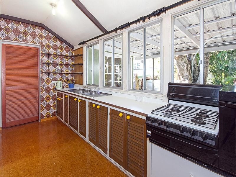 6 Augustus Street, Corinda QLD 4075