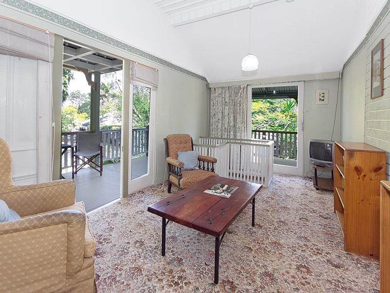 6 Augustus Street, Corinda QLD 4075