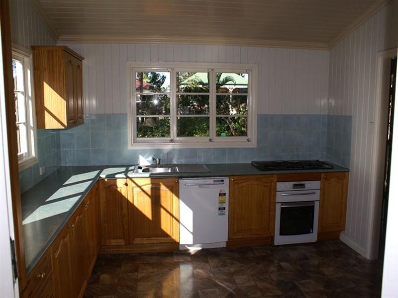 10 Crawford Road, Chelmer QLD 4068