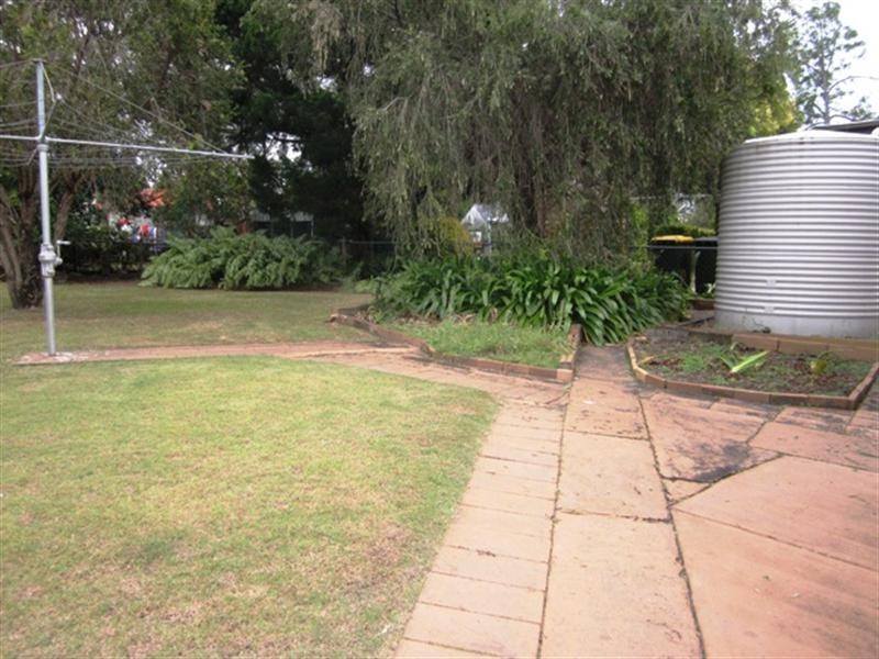 40 Park Road, Graceville QLD 4075