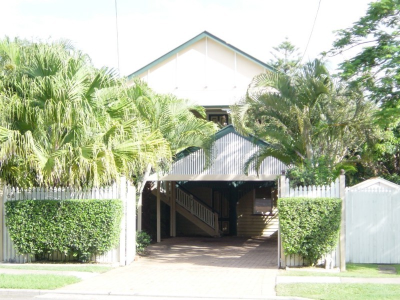 68 King Arthur Terrace, Tennyson QLD 4105