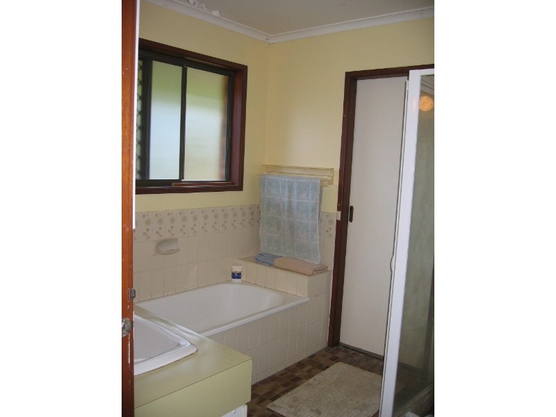 4 Tanglewood Street, Middle Park QLD 4074