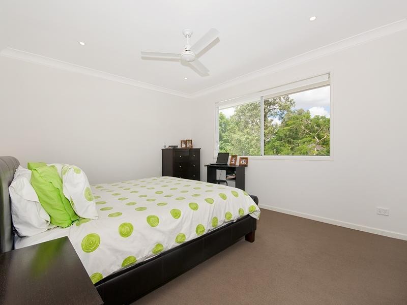 88 Oxley Station Road, Oxley QLD 4075