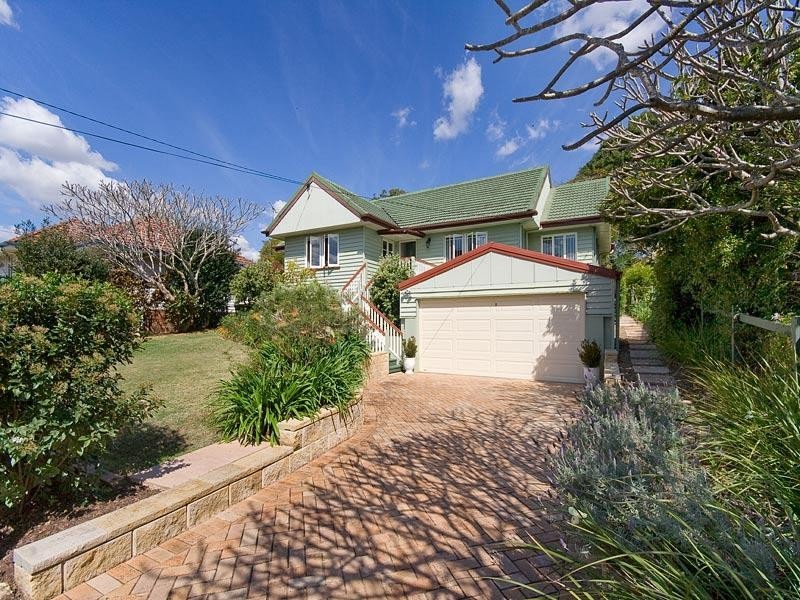 30 Menin Road, Corinda QLD 4075