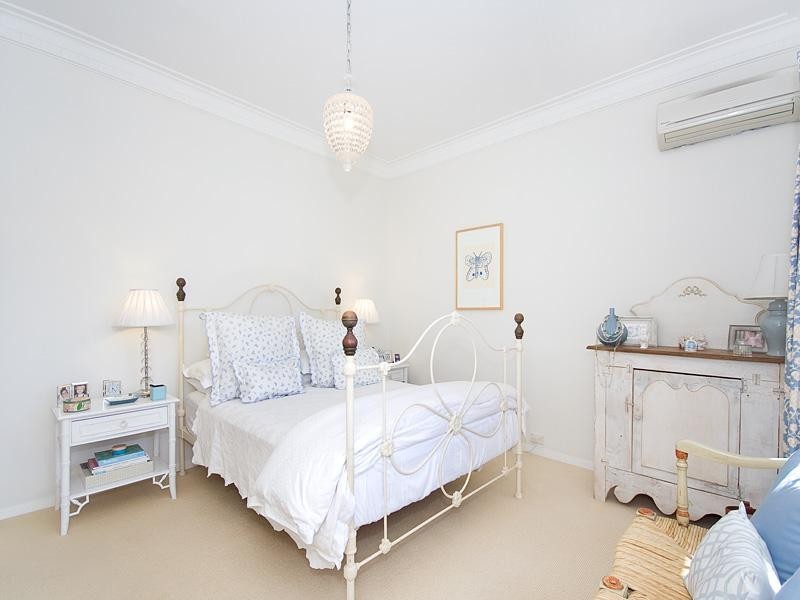 30 Menin Road, Corinda QLD 4075