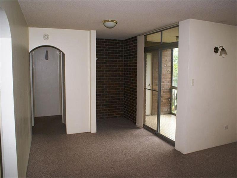 1/208 Carmody Road, St Lucia QLD 4067