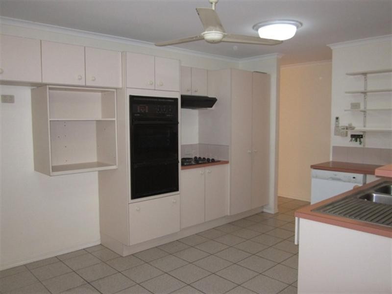 7 Elizabeth Street, Sherwood QLD 4075