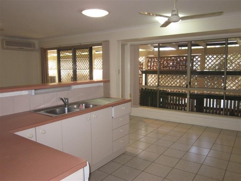 7 Elizabeth Street, Sherwood QLD 4075