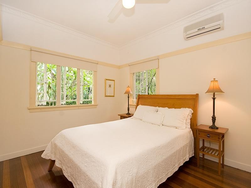 44 Weinholt Street, Sherwood QLD 4075