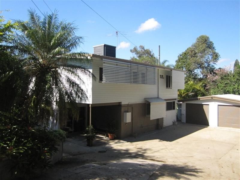 68 Seventeen Mile Rocks Road, Oxley QLD 4075