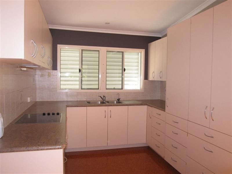 68 Seventeen Mile Rocks Road, Oxley QLD 4075