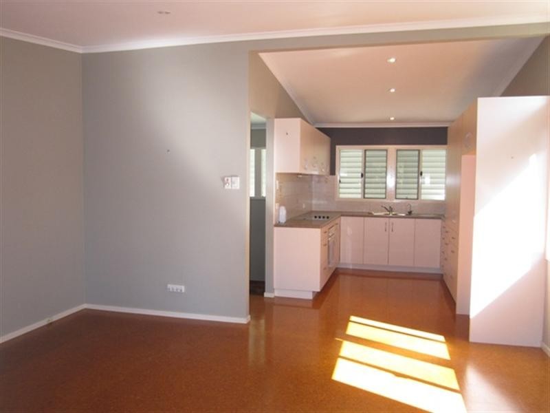 68 Seventeen Mile Rocks Road, Oxley QLD 4075