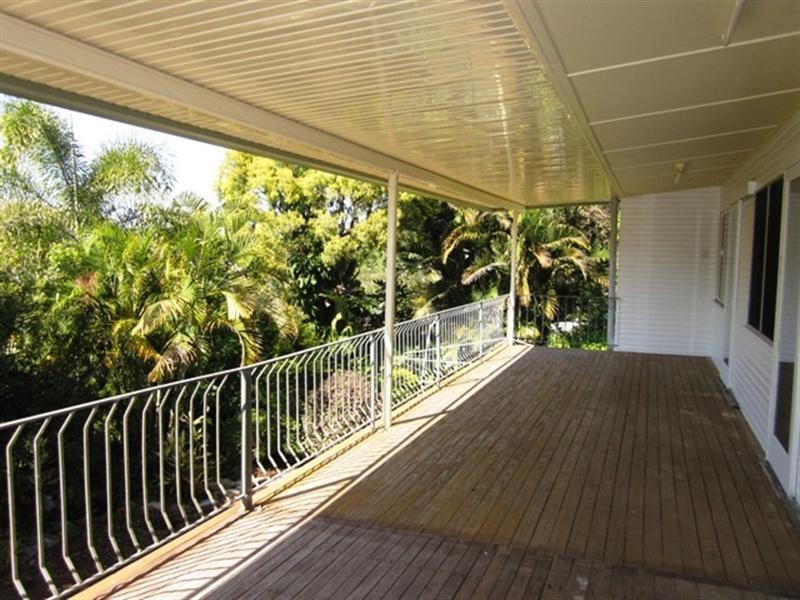 68 Seventeen Mile Rocks Road, Oxley QLD 4075