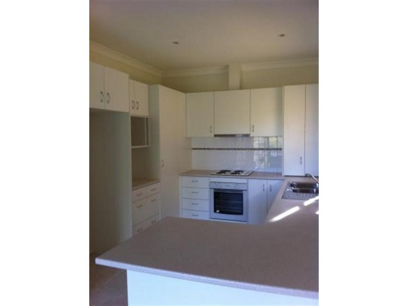 142 Central Avenue, Sherwood QLD 4075