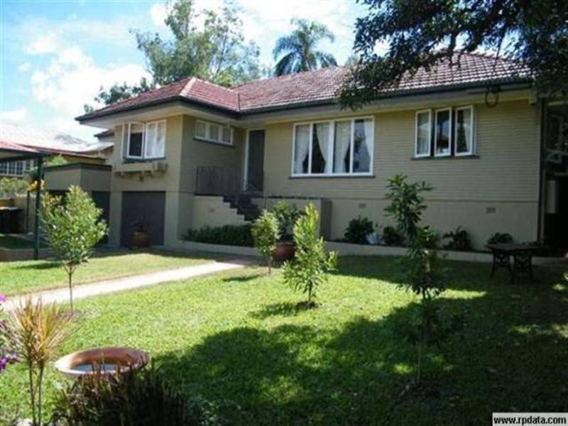 33 Lyon Avenue, Oxley QLD 4075