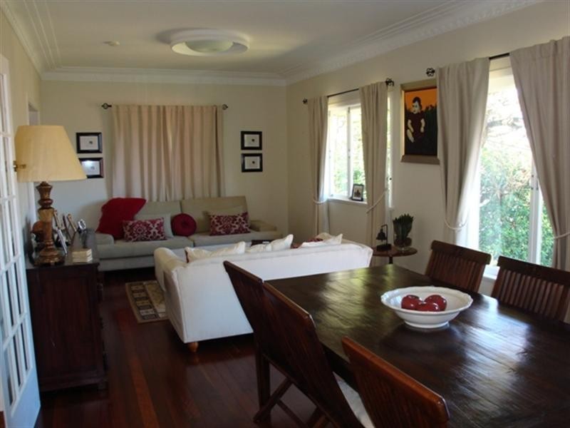 33 Lyon Avenue, Oxley QLD 4075