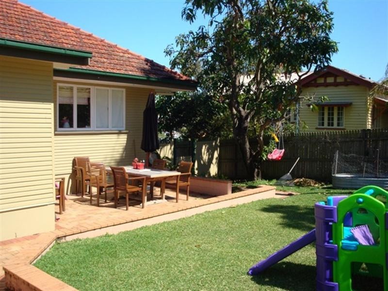 33 Lyon Avenue, Oxley QLD 4075