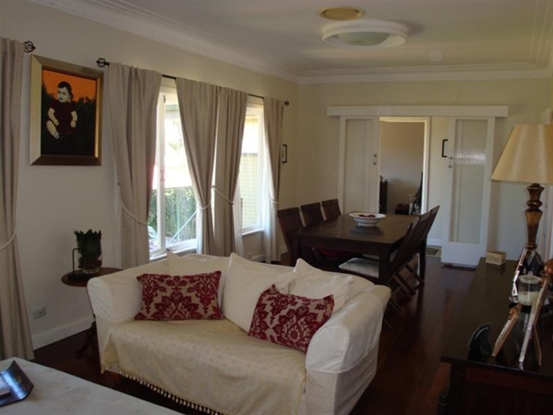 33 Lyon Avenue, Oxley QLD 4075