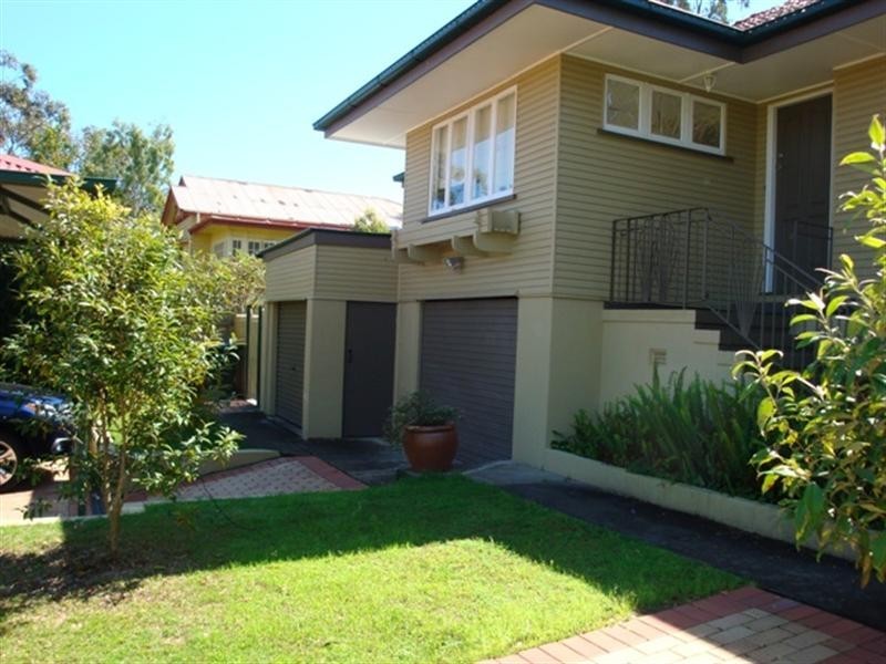 33 Lyon Avenue, Oxley QLD 4075