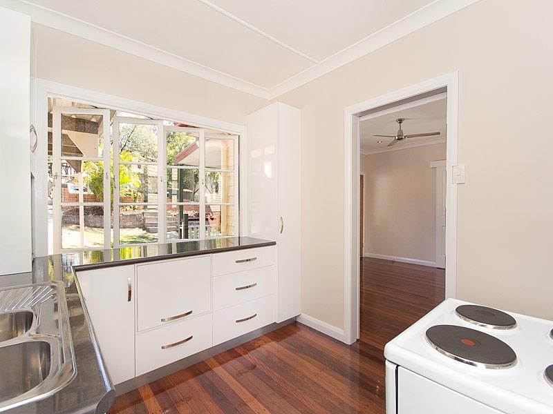 71 Bannerman Street, Oxley QLD 4075