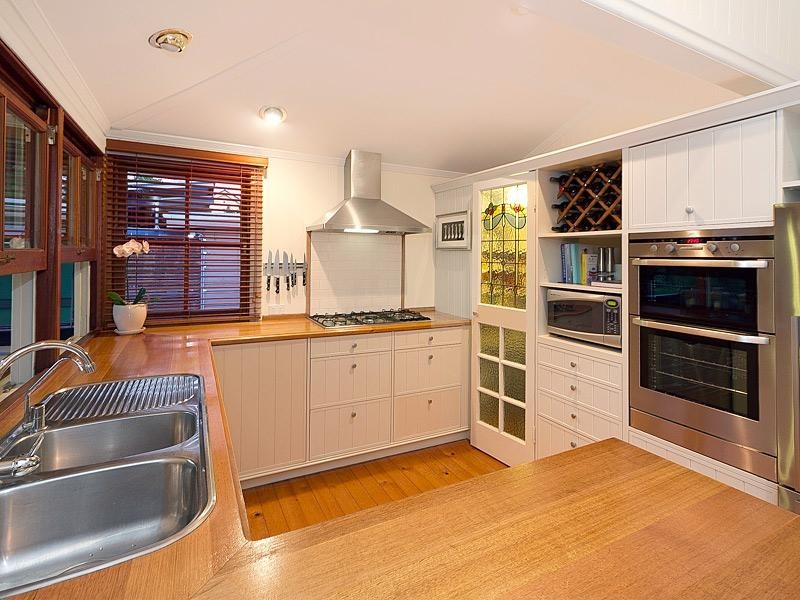 21 Jordan Street, Sherwood QLD 4075