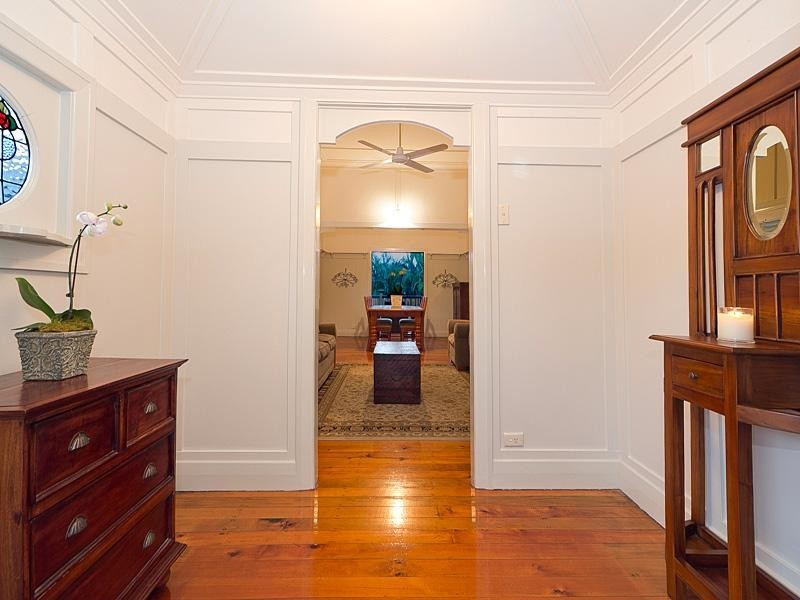 21 Jordan Street, Sherwood QLD 4075