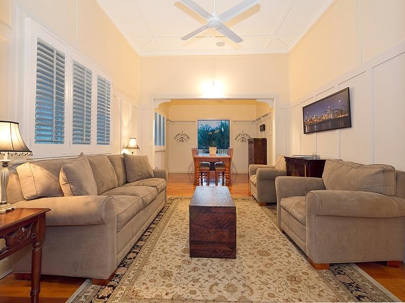 21 Jordan Street, Sherwood QLD 4075