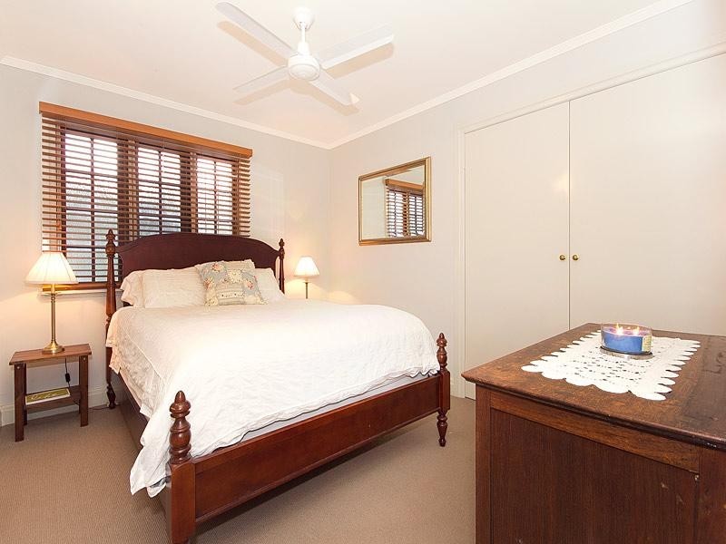 21 Jordan Street, Sherwood QLD 4075