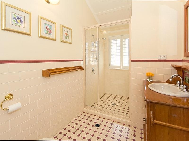 21 Jordan Street, Sherwood QLD 4075