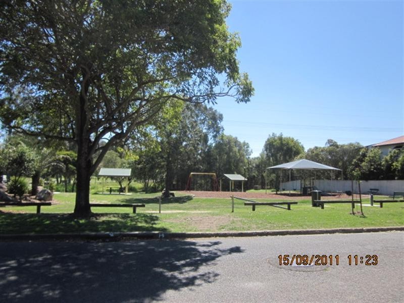 3 Lawson Street, Oxley QLD 4075