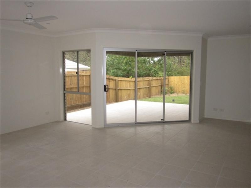 30 Sandi Street, Oxley QLD 4075