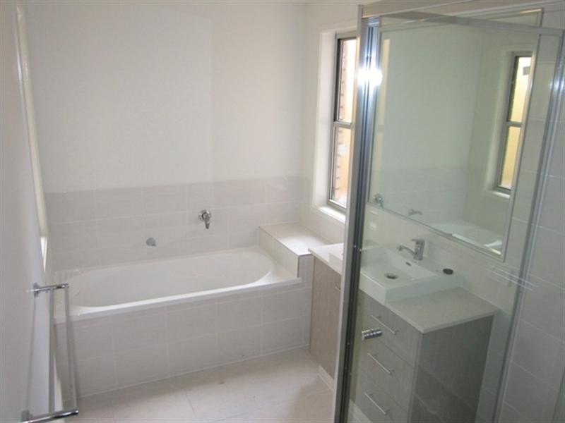 30 Sandi Street, Oxley QLD 4075