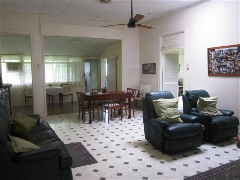32 Thomas Street, Sherwood QLD 4075