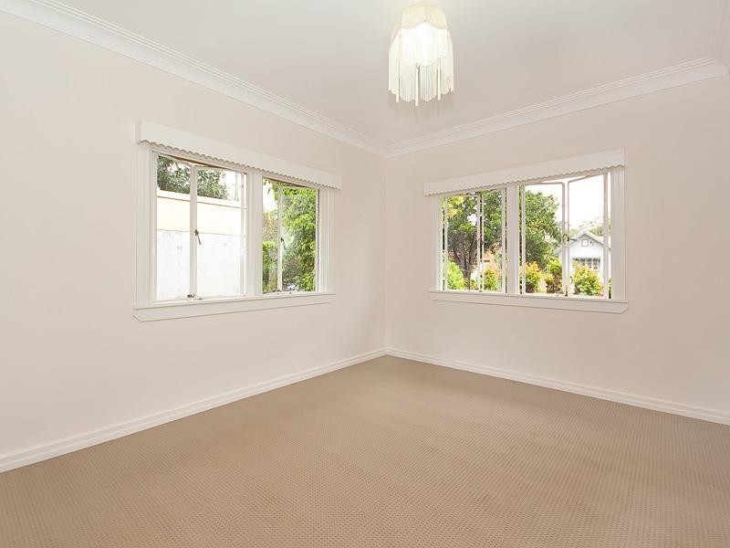 92 Queenscroft Street, Chelmer QLD 4068