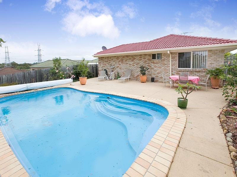 9 Chatfield Close, Oxley QLD 4075