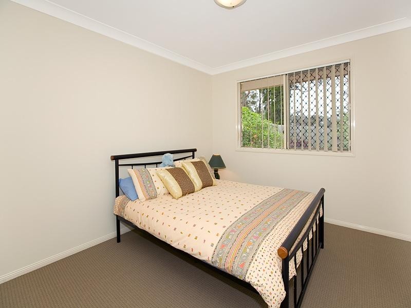 9 Chatfield Close, Oxley QLD 4075