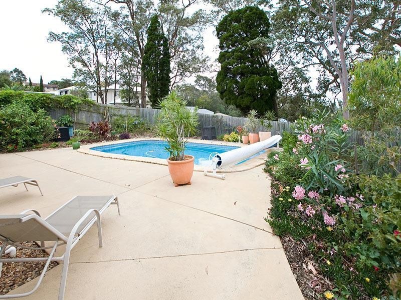 9 Chatfield Close, Oxley QLD 4075