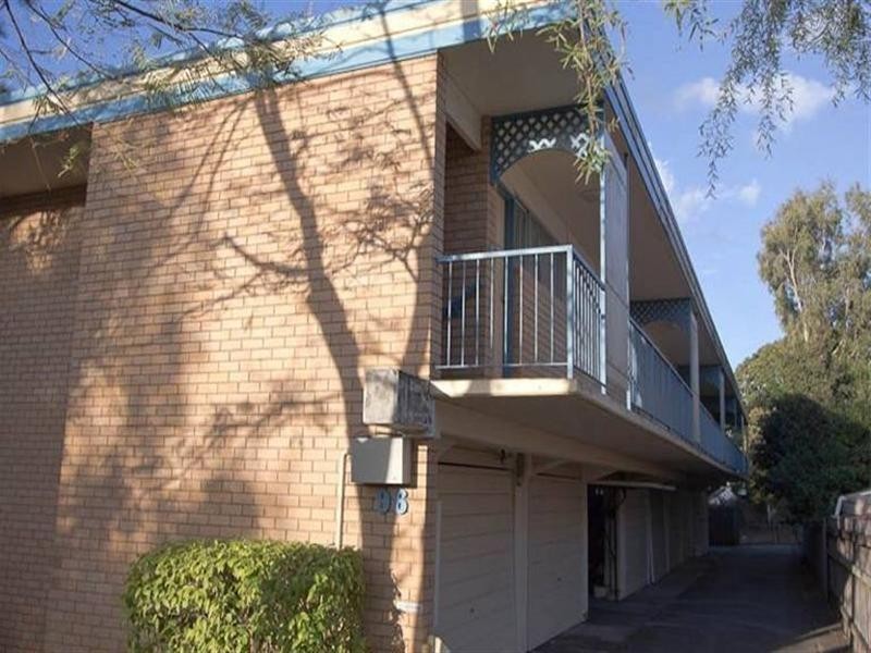 2/96 Primrose Street, Sherwood QLD 4075