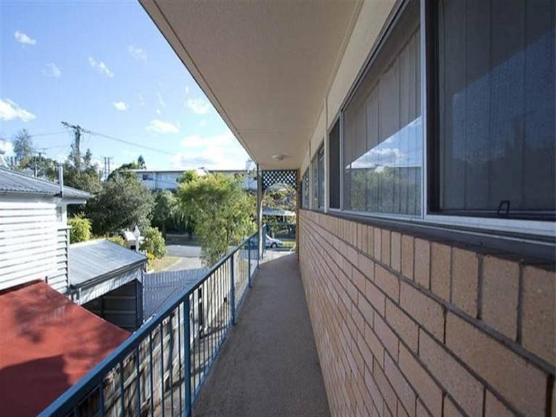 2/96 Primrose Street, Sherwood QLD 4075