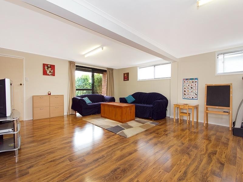 43 Thornburgh Street, Oxley QLD 4075