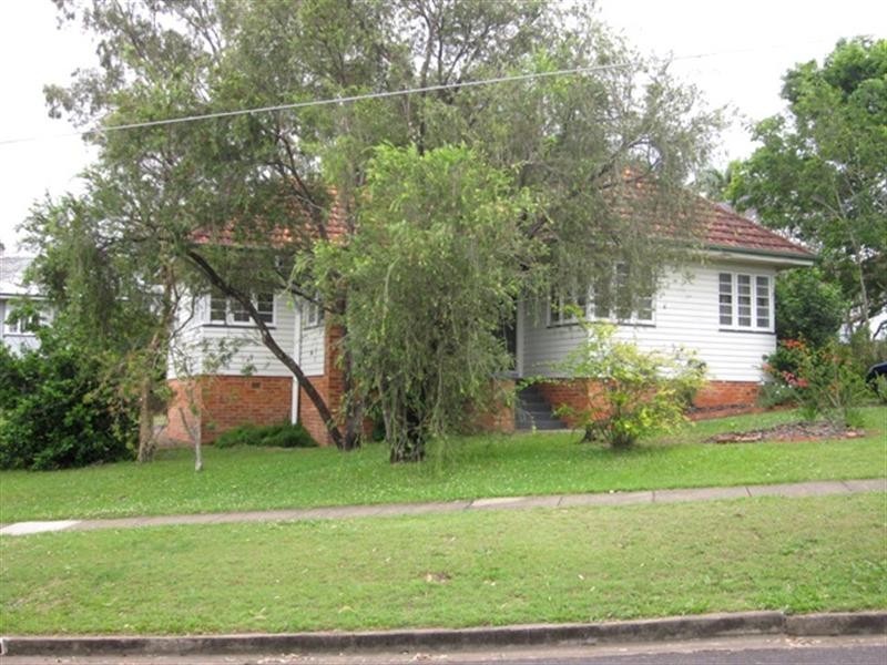 5 Lyon Avenue, Oxley QLD 4075