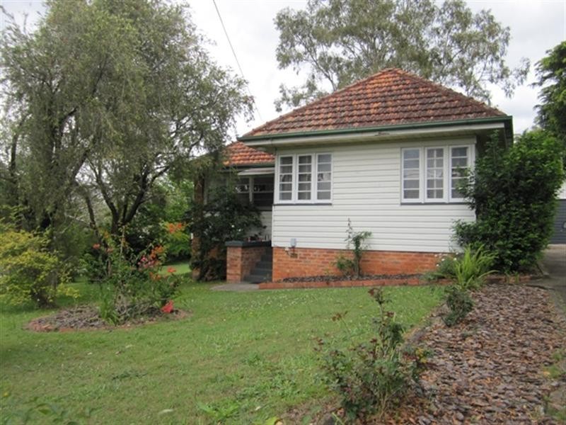 5 Lyon Avenue, Oxley QLD 4075