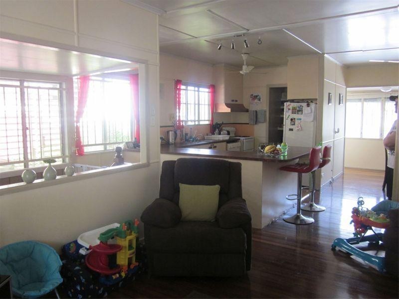 79 Hargreaves Avenue, Chelmer QLD 4068