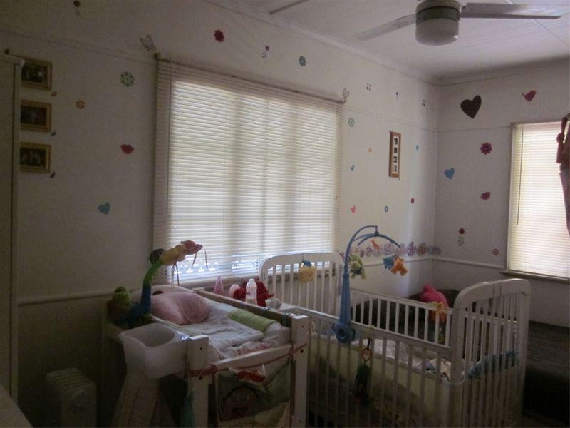 79 Hargreaves Avenue, Chelmer QLD 4068