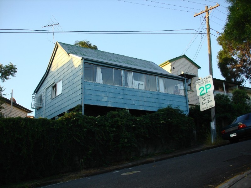 2 Glen Street, Highgate Hill QLD 4101
