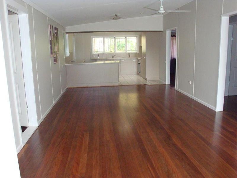 67 Ellen Street, Oxley QLD 4075