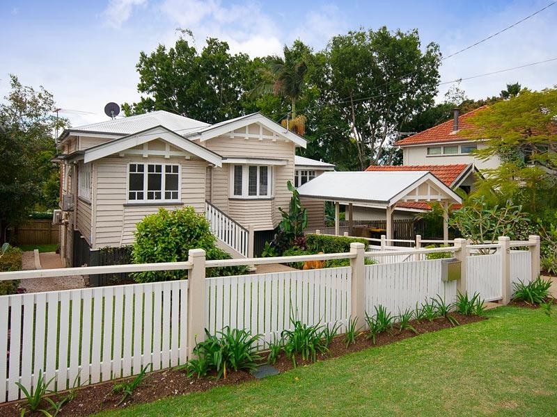 15 Rathlyn Avenue, Corinda QLD 4075
