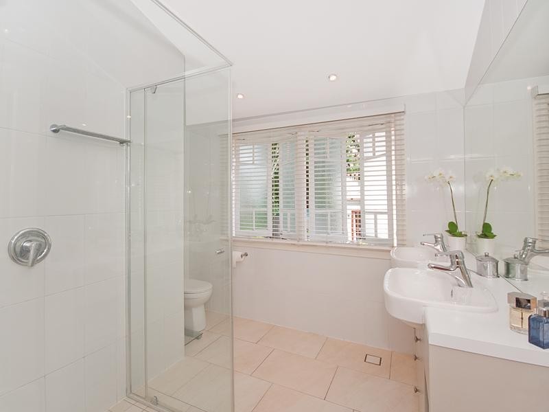 15 Rathlyn Avenue, Corinda QLD 4075