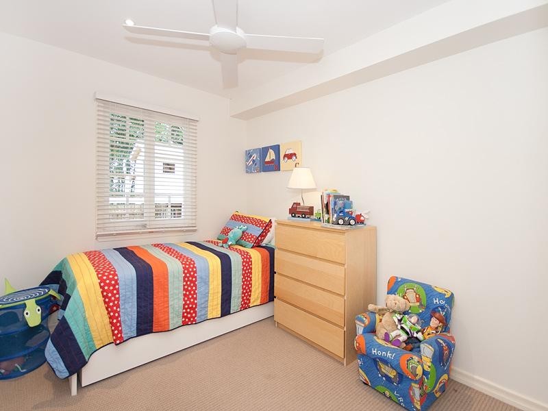 15 Rathlyn Avenue, Corinda QLD 4075