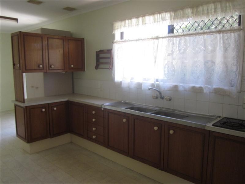 34 Deniven Street, Corinda QLD 4075